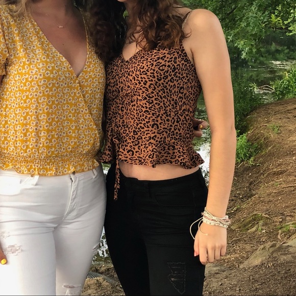 Drawstring Cheetah Print Tank Top - Picture 4 of 4